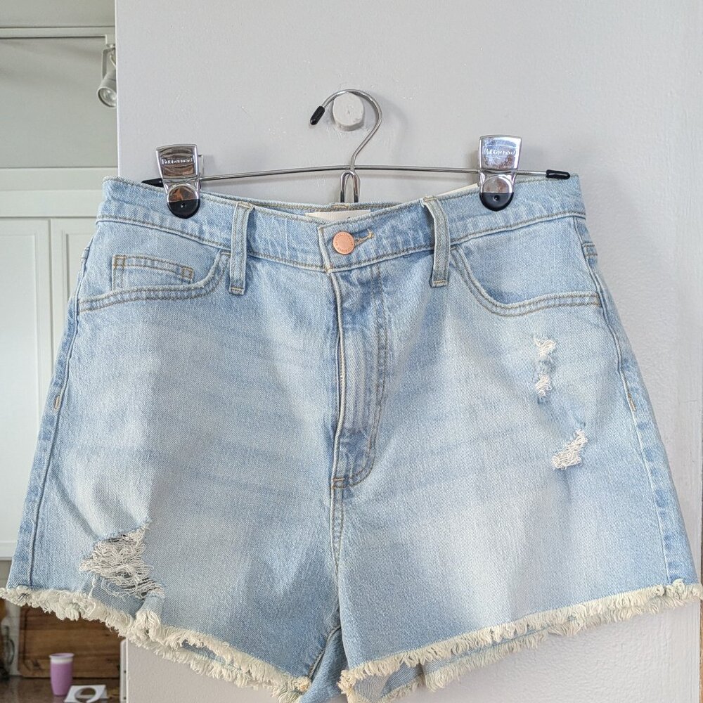 Highest rise shortie shorts
